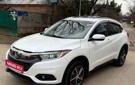 Honda HR-V II, 2021 год, 2 200 000 рублей, 2 фотография