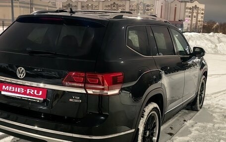 Volkswagen Teramont I, 2018 год, 3 450 000 рублей, 3 фотография