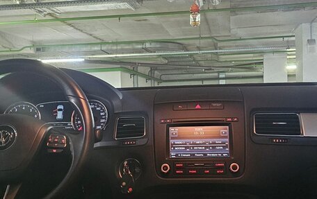 Volkswagen Touareg III, 2013 год, 2 190 000 рублей, 14 фотография