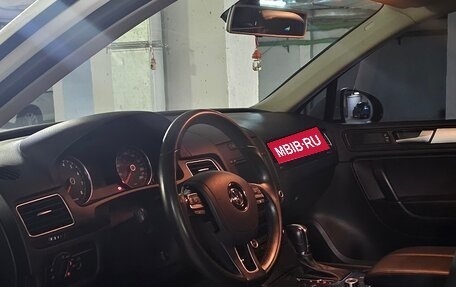 Volkswagen Touareg III, 2013 год, 2 190 000 рублей, 10 фотография