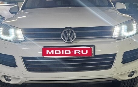 Volkswagen Touareg III, 2013 год, 2 190 000 рублей, 11 фотография