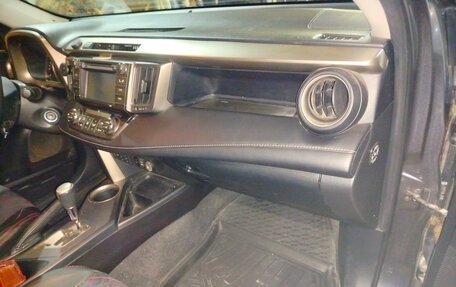 Toyota RAV4, 2013 год, 1 690 000 рублей, 9 фотография