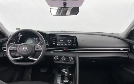 Hyundai Elantra, 2025 год, 2 880 000 рублей, 15 фотография