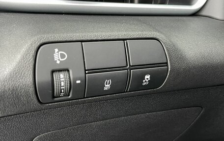 Hyundai Elantra, 2025 год, 2 880 000 рублей, 24 фотография