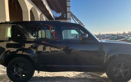 Land Rover Defender II, 2022 год, 7 850 000 рублей, 2 фотография