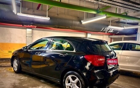 Mercedes-Benz A-Класс, 2013 год, 1 450 000 рублей, 2 фотография