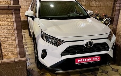 Toyota RAV4, 2020 год, 3 300 000 рублей, 1 фотография