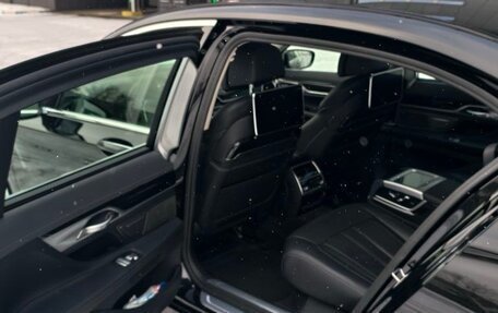 BMW 7 серия, 2019 год, 4 400 000 рублей, 9 фотография