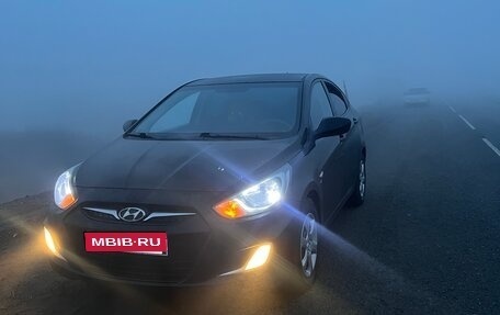 Hyundai Solaris II рестайлинг, 2012 год, 885 000 рублей, 1 фотография