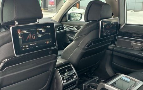 BMW 7 серия, 2019 год, 4 400 000 рублей, 14 фотография