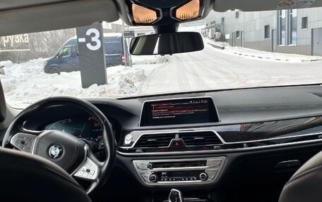 BMW 7 серия, 2019 год, 4 400 000 рублей, 15 фотография