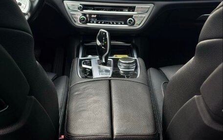 BMW 7 серия, 2019 год, 4 400 000 рублей, 18 фотография