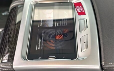 BMW 7 серия, 2019 год, 4 400 000 рублей, 23 фотография