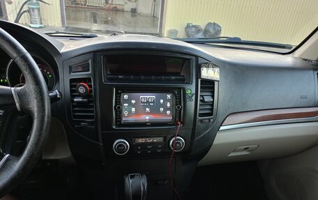 Mitsubishi Pajero IV, 2007 год, 1 650 000 рублей, 16 фотография