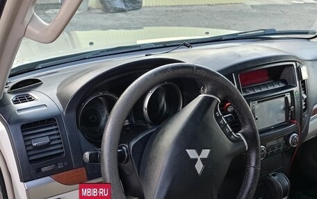 Mitsubishi Pajero IV, 2007 год, 1 650 000 рублей, 14 фотография