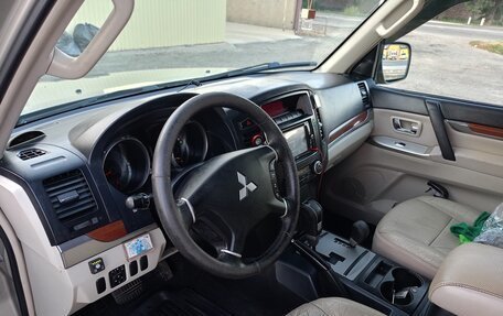 Mitsubishi Pajero IV, 2007 год, 1 650 000 рублей, 27 фотография