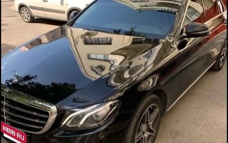 Mercedes-Benz E-Класс, 2016 год, 2 690 000 рублей, 3 фотография