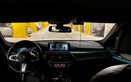 BMW 5 серия, 2019 год, 4 050 000 рублей, 11 фотография