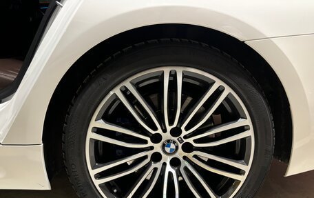 BMW 5 серия, 2019 год, 4 050 000 рублей, 13 фотография