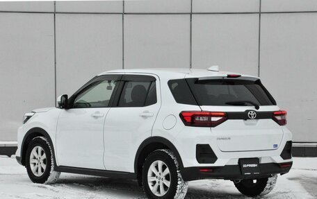 Toyota Raize I, 2021 год, 1 865 000 рублей, 2 фотография