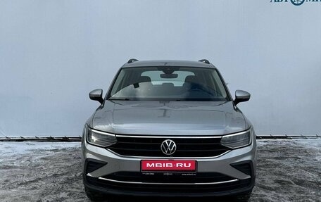 Volkswagen Tiguan II, 2021 год, 3 200 111 рублей, 2 фотография