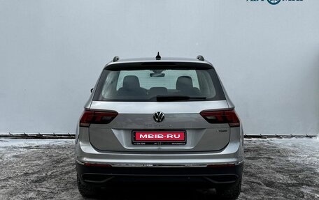 Volkswagen Tiguan II, 2021 год, 3 200 111 рублей, 7 фотография
