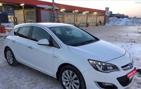 Opel Astra J, 2013 год, 800 000 рублей, 3 фотография