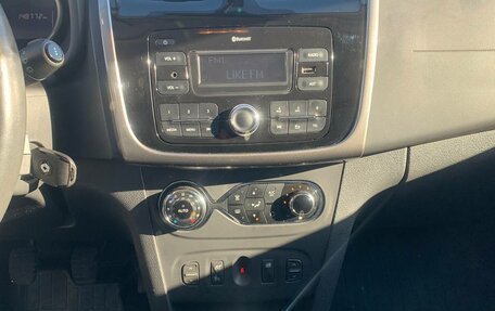 Renault Sandero II рестайлинг, 2017 год, 720 000 рублей, 23 фотография