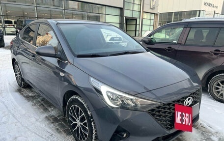 Hyundai Solaris II рестайлинг, 2022 год, 1 799 000 рублей, 3 фотография