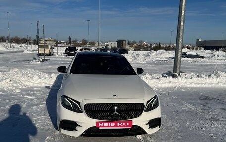 Mercedes-Benz E-Класс, 2016 год, 3 100 000 рублей, 2 фотография