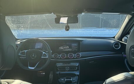 Mercedes-Benz E-Класс, 2016 год, 3 100 000 рублей, 14 фотография