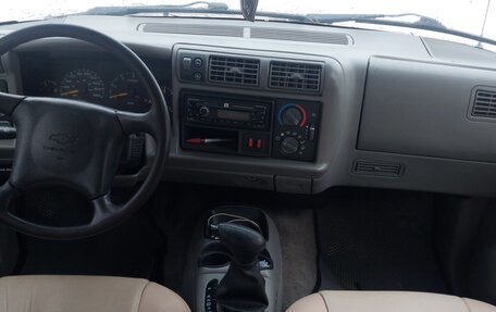 Chevrolet Blazer II рестайлинг, 1998 год, 700 000 рублей, 5 фотография