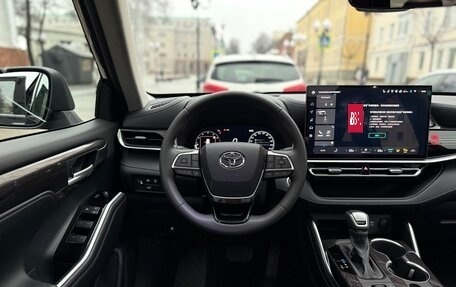 Toyota Highlander, 2025 год, 5 500 000 рублей, 29 фотография