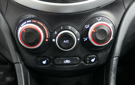 Hyundai Solaris II рестайлинг, 2012 год, 656 000 рублей, 14 фотография