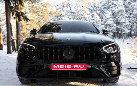 Mercedes-Benz E-Класс, 2022 год, 5 800 000 рублей, 2 фотография