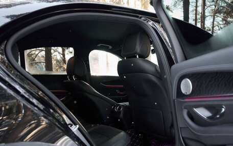 Mercedes-Benz E-Класс, 2022 год, 5 800 000 рублей, 8 фотография