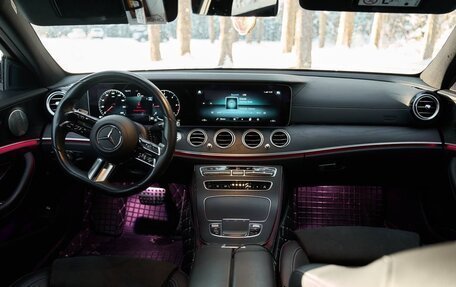 Mercedes-Benz E-Класс, 2022 год, 5 800 000 рублей, 14 фотография