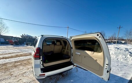 Toyota Land Cruiser Prado 150 рестайлинг 2, 2022 год, 7 000 000 рублей, 21 фотография