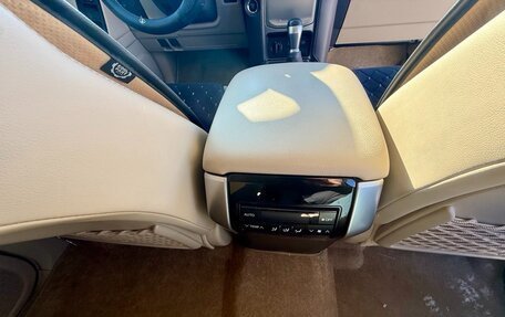 Toyota Land Cruiser Prado 150 рестайлинг 2, 2022 год, 7 000 000 рублей, 19 фотография