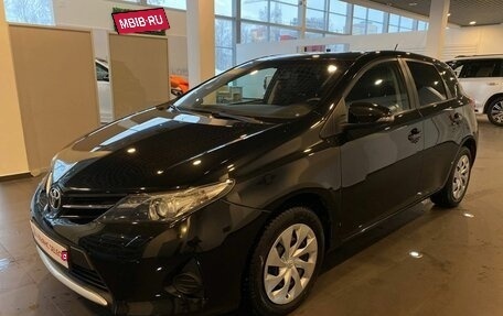 Toyota Auris II, 2014 год, 1 310 000 рублей, 7 фотография
