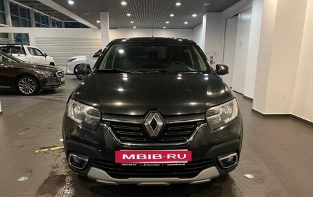 Renault Logan II, 2019 год, 900 000 рублей, 8 фотография