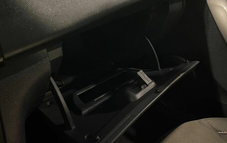 Renault Logan II, 2019 год, 900 000 рублей, 30 фотография