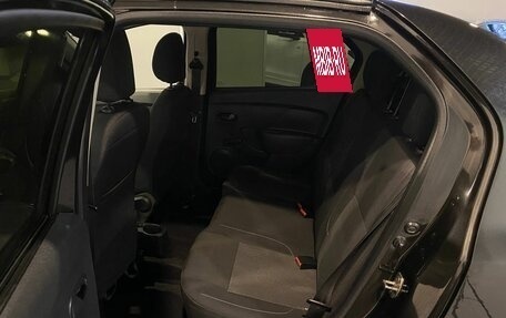 Renault Logan II, 2019 год, 900 000 рублей, 25 фотография