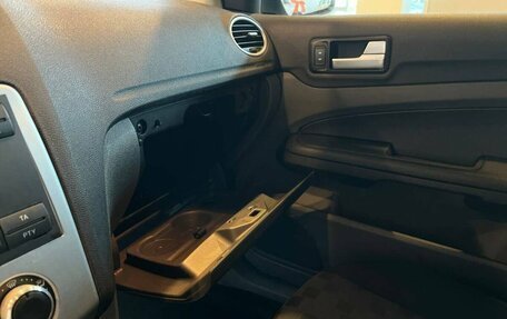 Ford Focus II рестайлинг, 2005 год, 355 000 рублей, 25 фотография