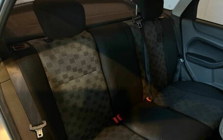 Ford Focus II рестайлинг, 2005 год, 355 000 рублей, 29 фотография