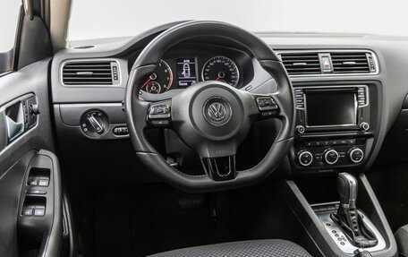 Volkswagen Jetta VI, 2014 год, 1 268 000 рублей, 14 фотография