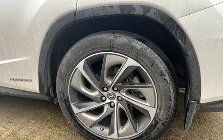 Lexus RX IV рестайлинг, 2018 год, 4 500 000 рублей, 5 фотография