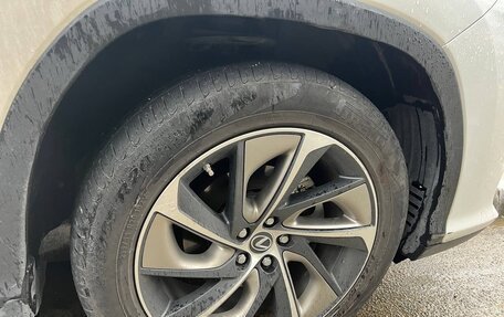 Lexus RX IV рестайлинг, 2018 год, 4 500 000 рублей, 7 фотография