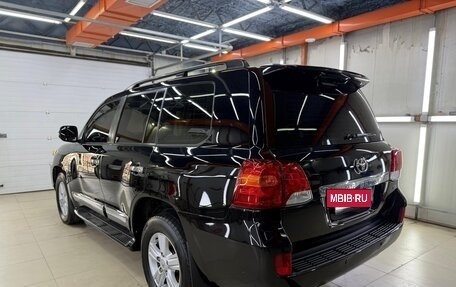 Toyota Land Cruiser 200, 2012 год, 4 150 000 рублей, 2 фотография