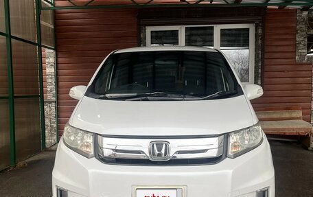 Honda Freed I, 2015 год, 1 190 000 рублей, 1 фотография